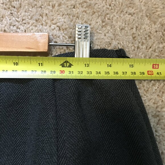 Vintage Ingenuity Made in Canada Herringbone Career Skirt - Picture 9 of 14